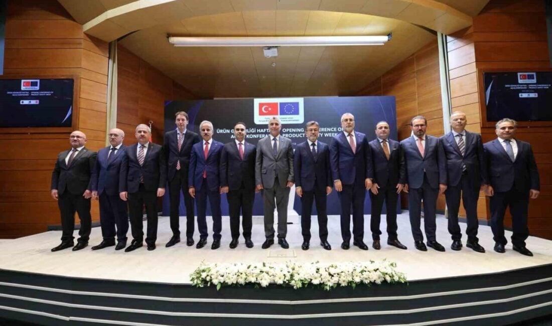 Sanayi ve Teknoloji Bakanı Mehmet Fatih Kacır, 2022 yılında motorlu