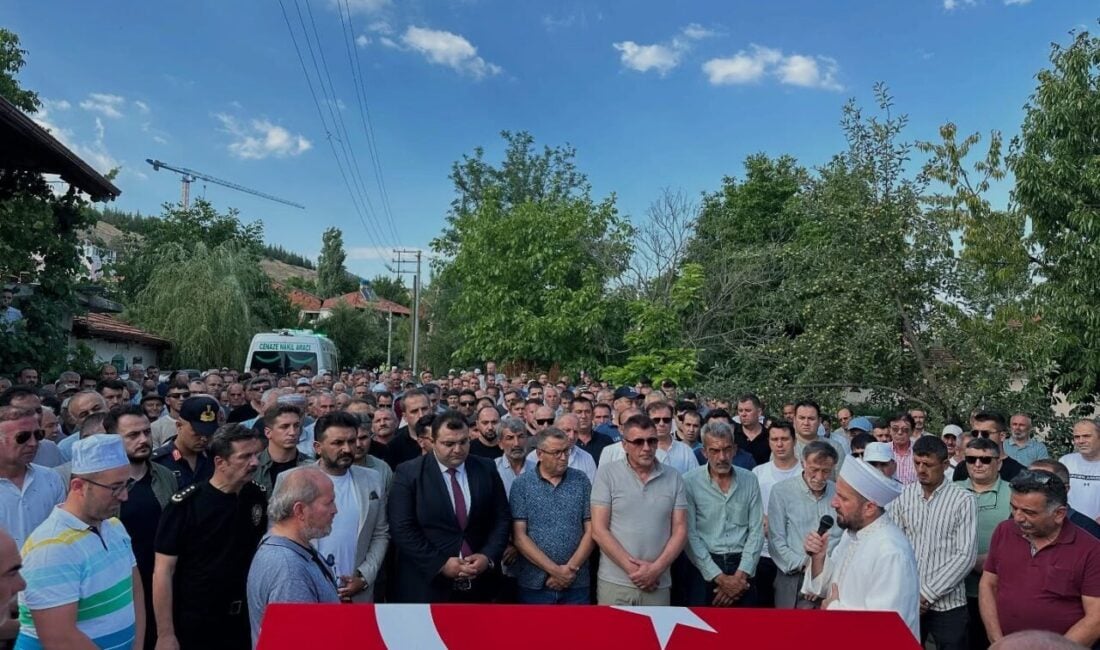 Balıkesir İl Emniyet Müdürlüğü Asayiş Şube Müdürlüğü'nde görevli 52 yaşındaki