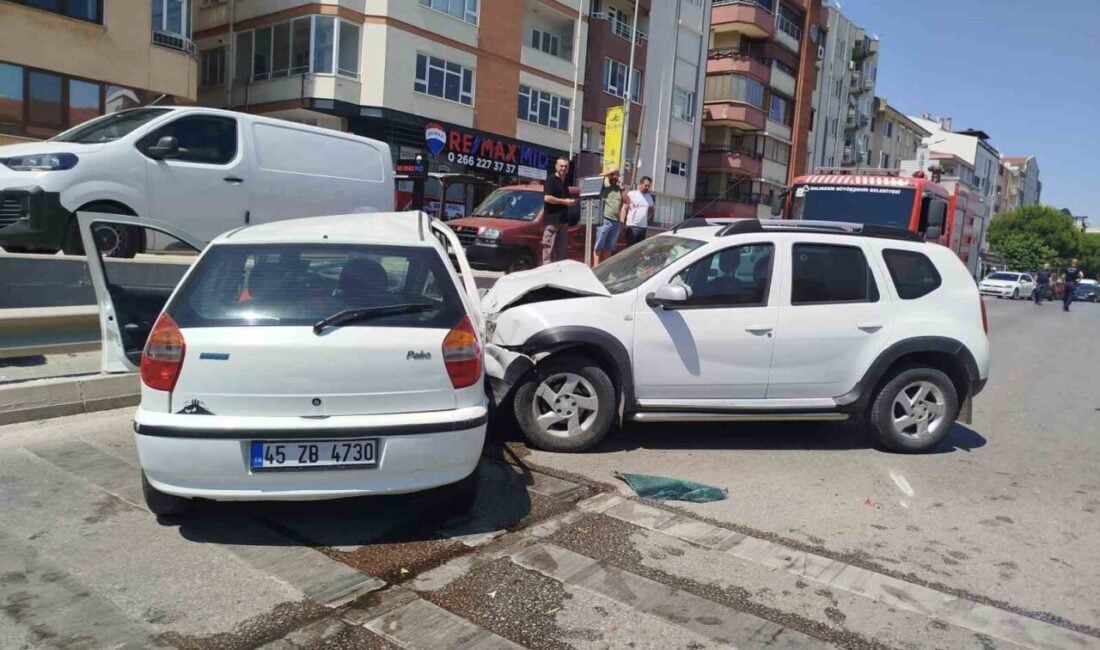 Balıkesir’deki Bandırma Caddesi'nde hızla karşı şeride geçen 45 ZB 4730