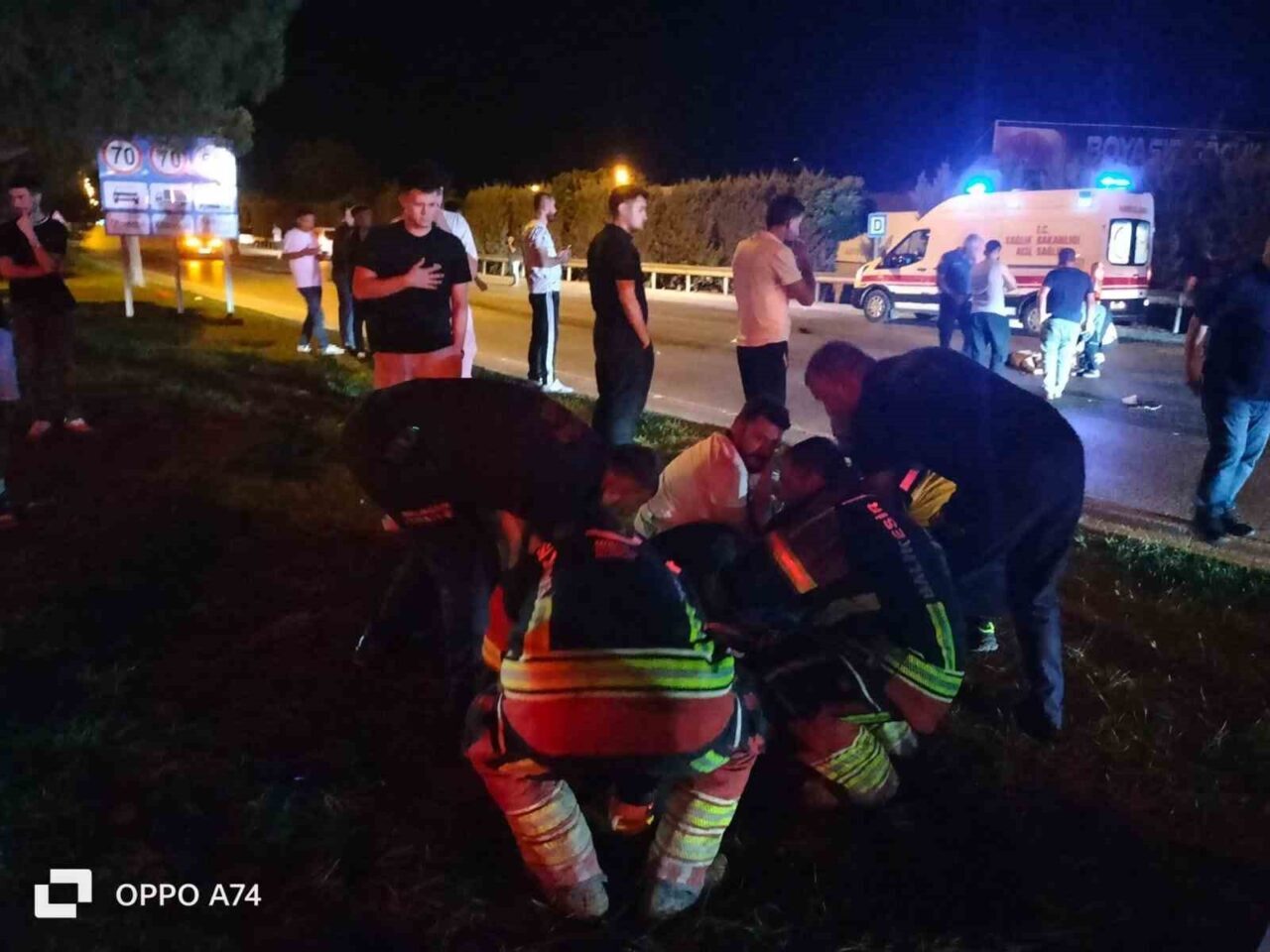 Balıkesir'in Karesi ilçesinde otomobil ve motosikletin çarpışması sonucu 17 yaşındaki