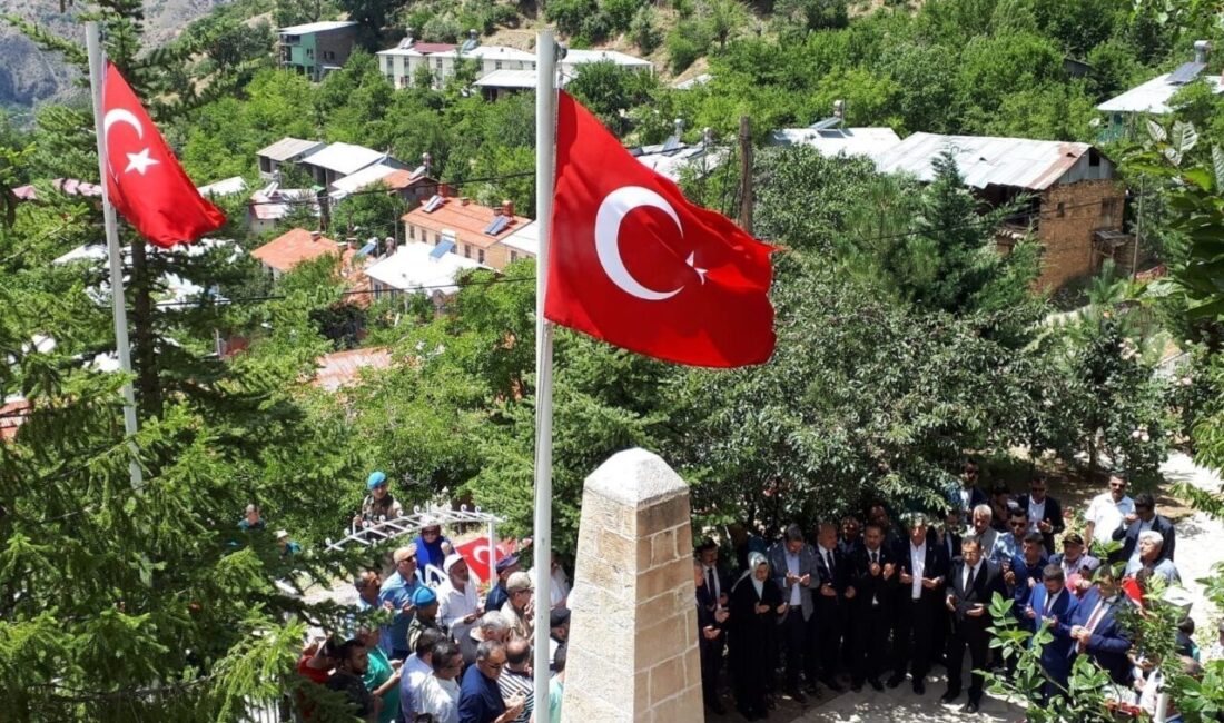 Erzincan'ın Kemaliye ilçesindeki Başbağlar köyünde 5 Temmuz 1993'te PKK tarafından
