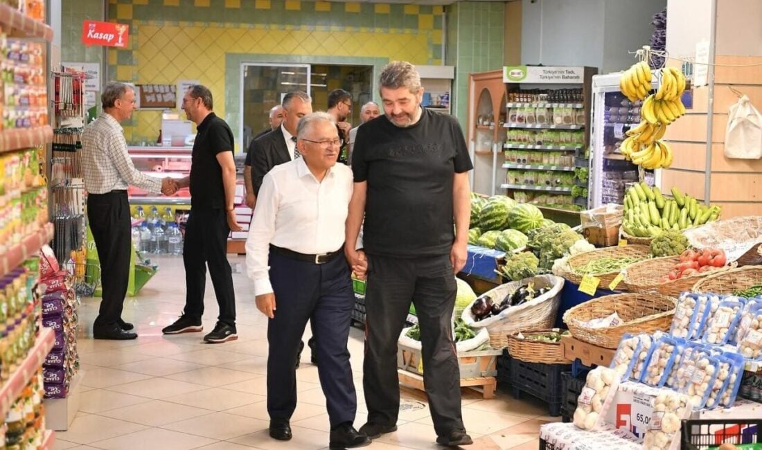 Kayseri Büyükşehir Belediye Başkanı Dr. Memduh Büyükkılıç, Talas ilçesindeki Mevlana