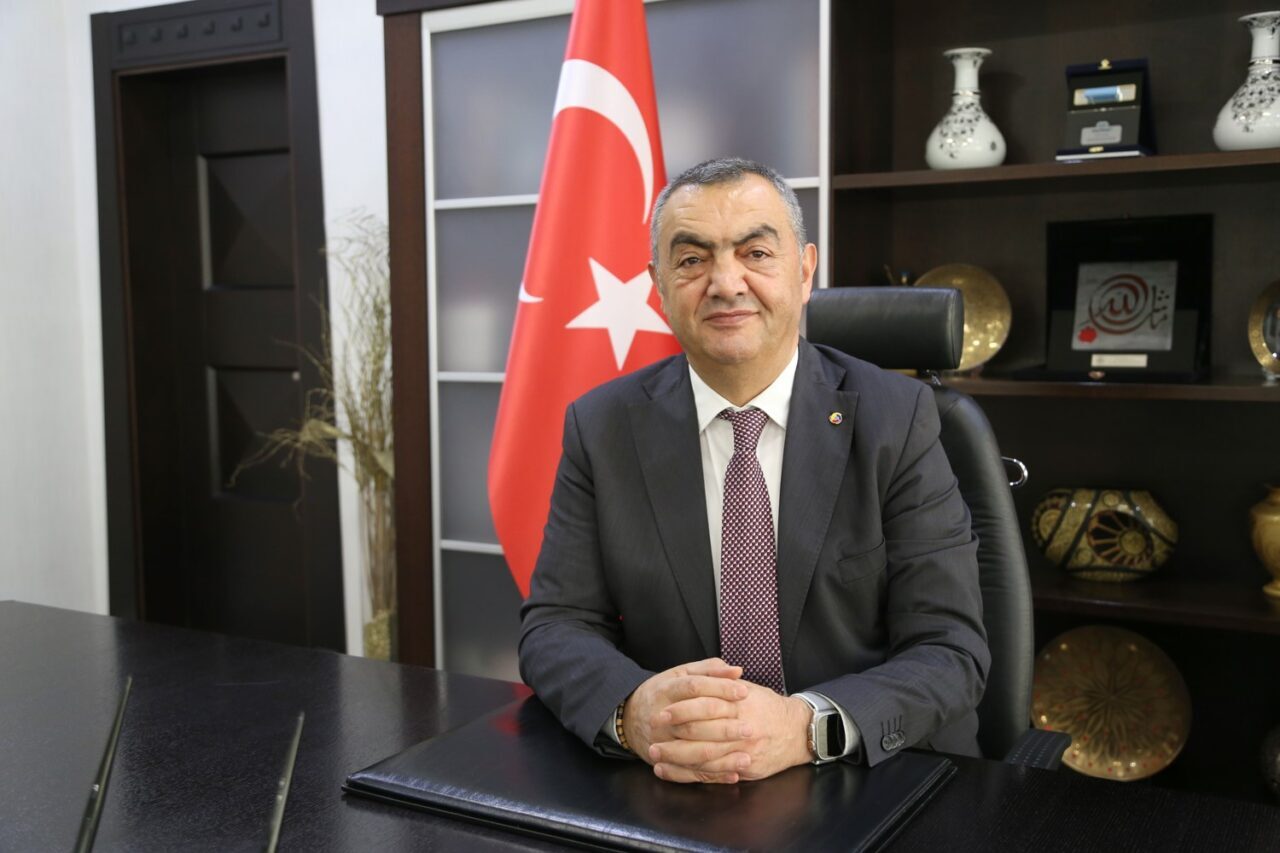 Kayseri Sanayi Odası Başkanı Mehmet Büyüksimitci, Türkiye İhracatçılar Meclisi'nin 2024