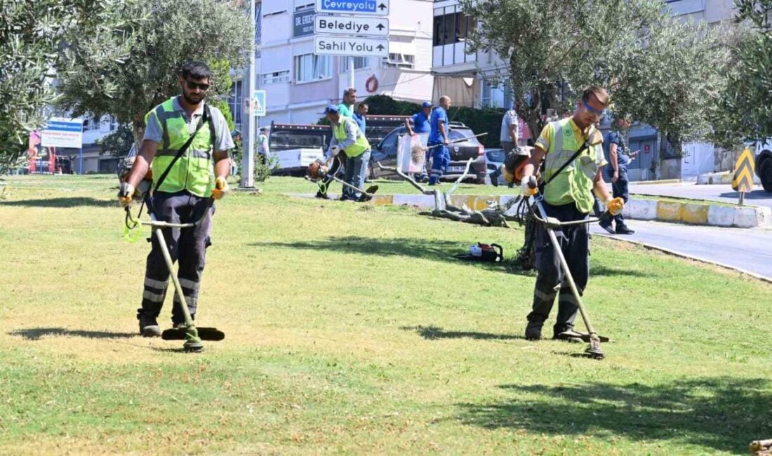 Aydın Büyükşehir Belediyesi, Kuşadası'nda kapsamlı temizlik ve bakım çalışmaları yaparak,