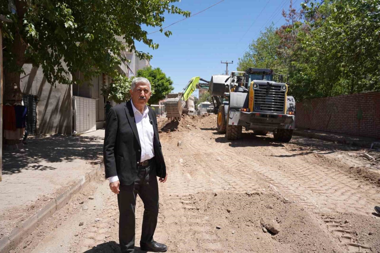 Adıyaman Kahta Belediyesi, yol ve altyapı sorunlarına çözüm bulmak için