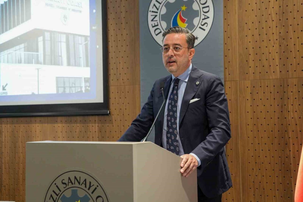 Denizli Sanayi Odası'nın Temmuz ayı meclis toplantısında Selim Kasapoğlu, güçlü
