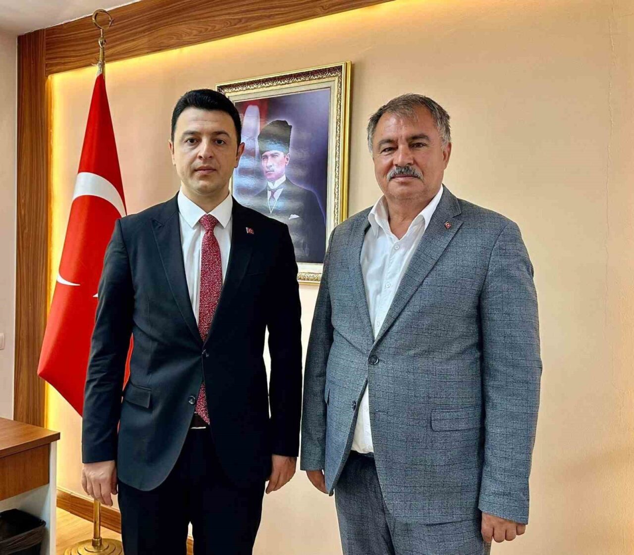 Beyağaç Belediye Başkanı Sezayi Pütün, yeni Kaymakam Ramazan Cihangir’i ziyaret