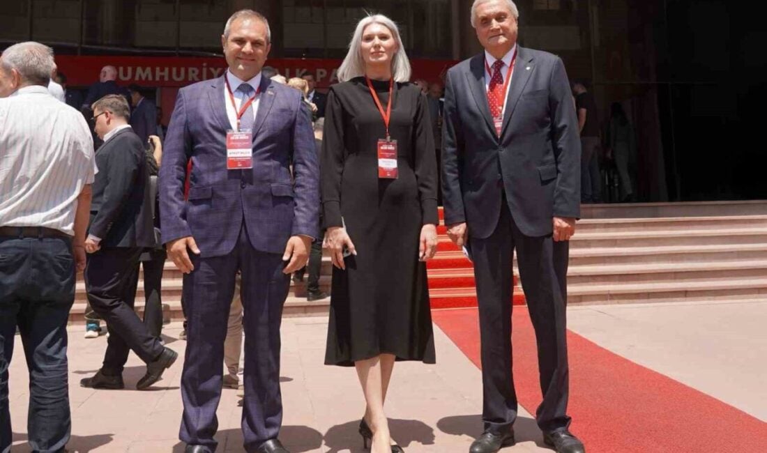 CHP Genel Merkezi'nde gerçekleştirilen Belediye Başkanları Toplantısı'na katılan Bilecik Belediye