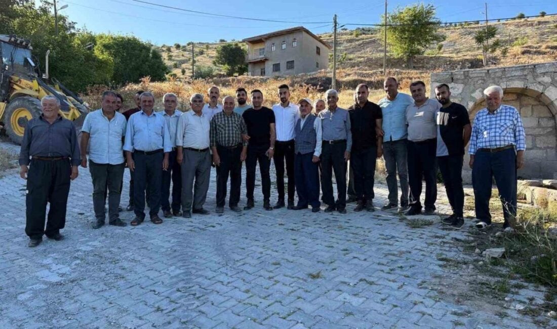 Akçadağ Belediye Başkanı Hasan Ulutaş, Yalınbudak ve Karamağara mahallelerinde vatandaşlarla