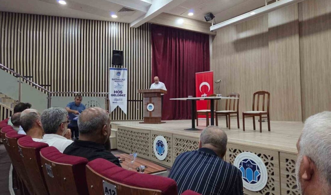 Malatya'nın Battalgazi Belediyespor'u, yapılan olağan genel kurulda Orhan Barman'ın başkanlığında