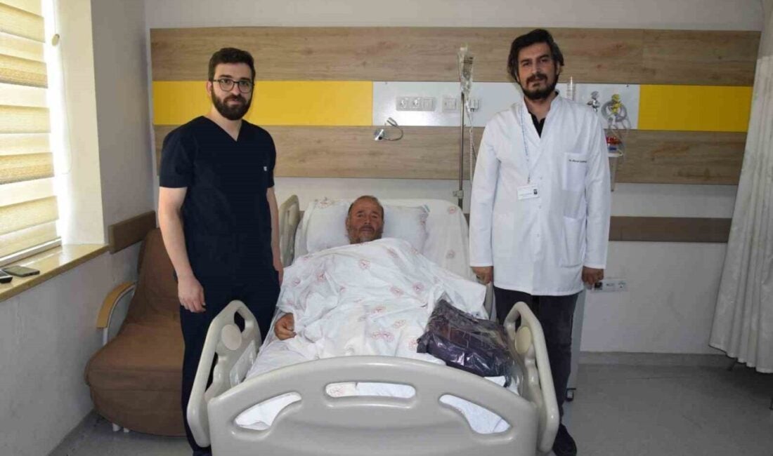 57 yaşındaki hasta, kalp yetersizliği nedeniyle Uzm. Dr. Ali Can