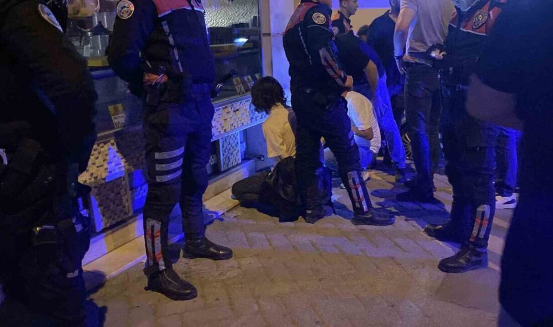 Eskişehir'de Erol Darcan'ın benzin istasyonunda anahtarı kontakta bıraktığı otomobili, bir