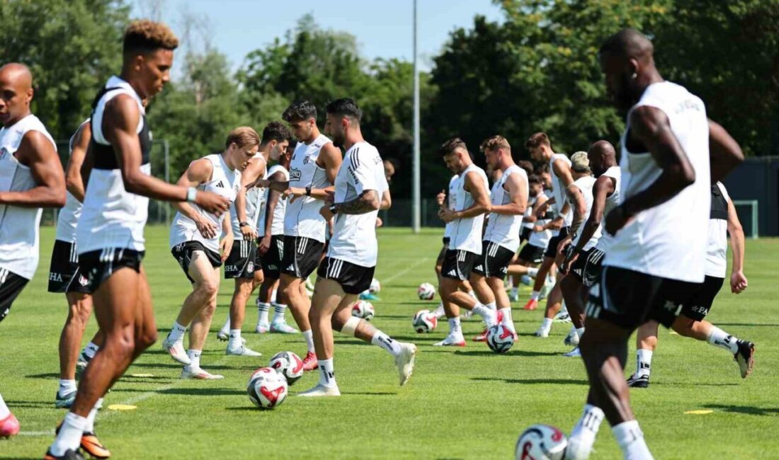 Beşiktaş, Avusturya'daki kampında yeni sezon hazırlıklarını sabah ve akşam antrenmanlarıyla