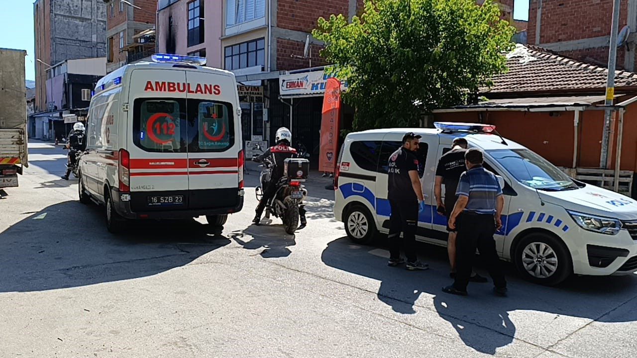 Bursa’nın İnegöl ilçesinde Hanım Z. (37), eşi Şafak Z. (42)