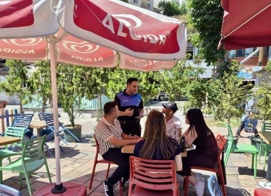 Bilecik Emniyet Müdürlüğü, "Bilinçli Toplum, Güvenli Yaşam" sloganıyla halkı dolandırıcılık