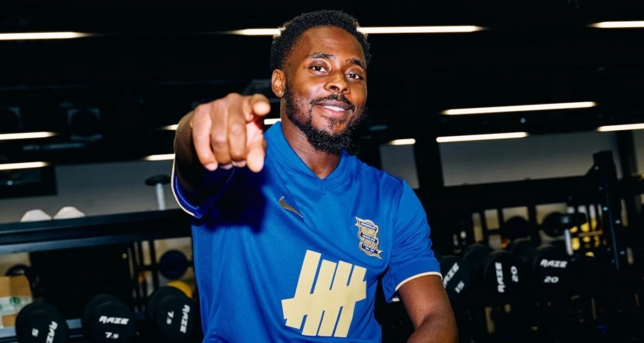 Bright Osayi-Samuel, Fenerbahçe'den ayrılarak İngiltere Championship ekibi Birmingham City ile