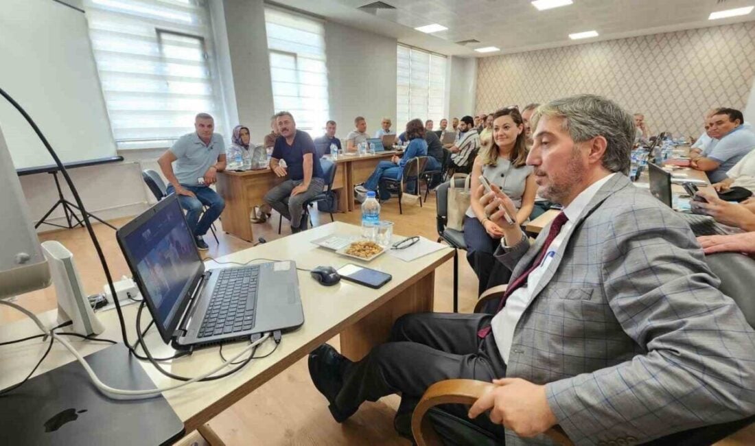 Millî Eğitim Bakanlığı, Kütahya'da Merkezi Yönetim Platformu (MYP) eğitimi düzenledi.