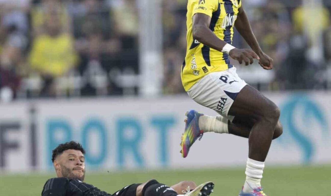 Bright Osayi-Samuel, Birmingham City ile 3 yıllık anlaşma yaparak Fenerbahçe'ye