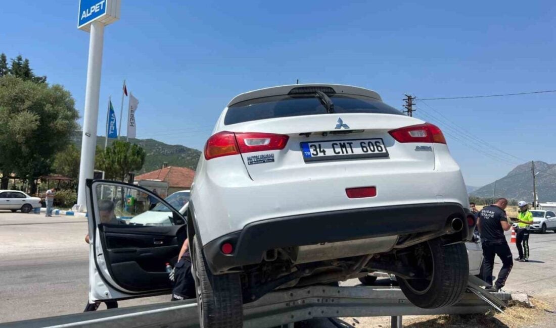 Burdur-Antalya Karayolu'nda Rıza K. ve Burak K.'nın yönettiği iki araç
