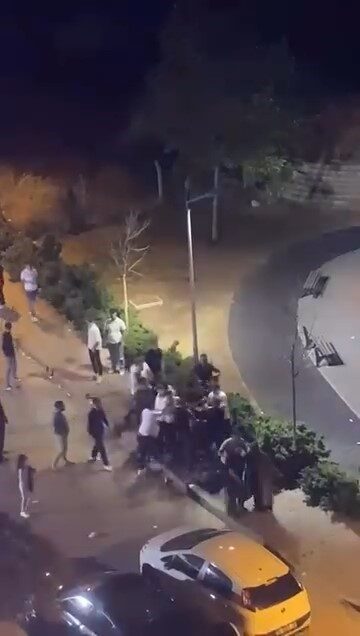 Bursa'nın Osmangazi ilçesinde bir asker eğlencesinde çıkan kavga sonuçta silahlı