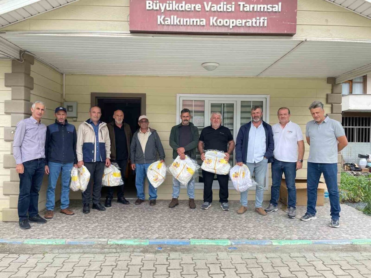 Çayeli Bakır İşletmeleri, Rize’nin Madenli bölgesinde arıcılara iki gün süren