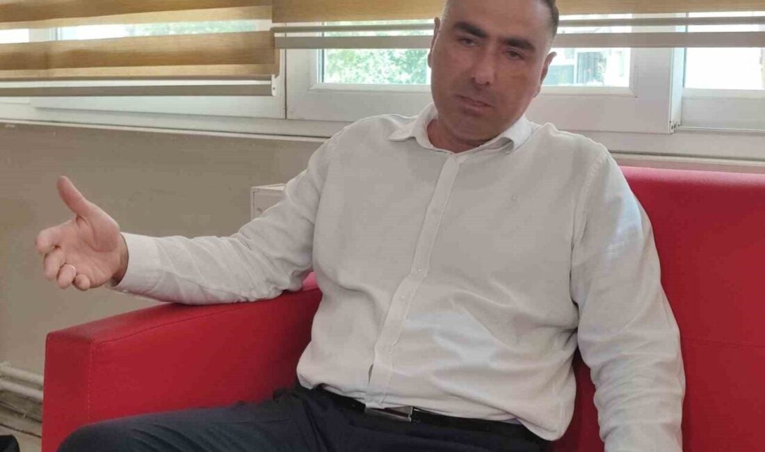 Adanalı müteahhit Emrah Köse, belediyeden alacaklarını tahsil etmek için eski
