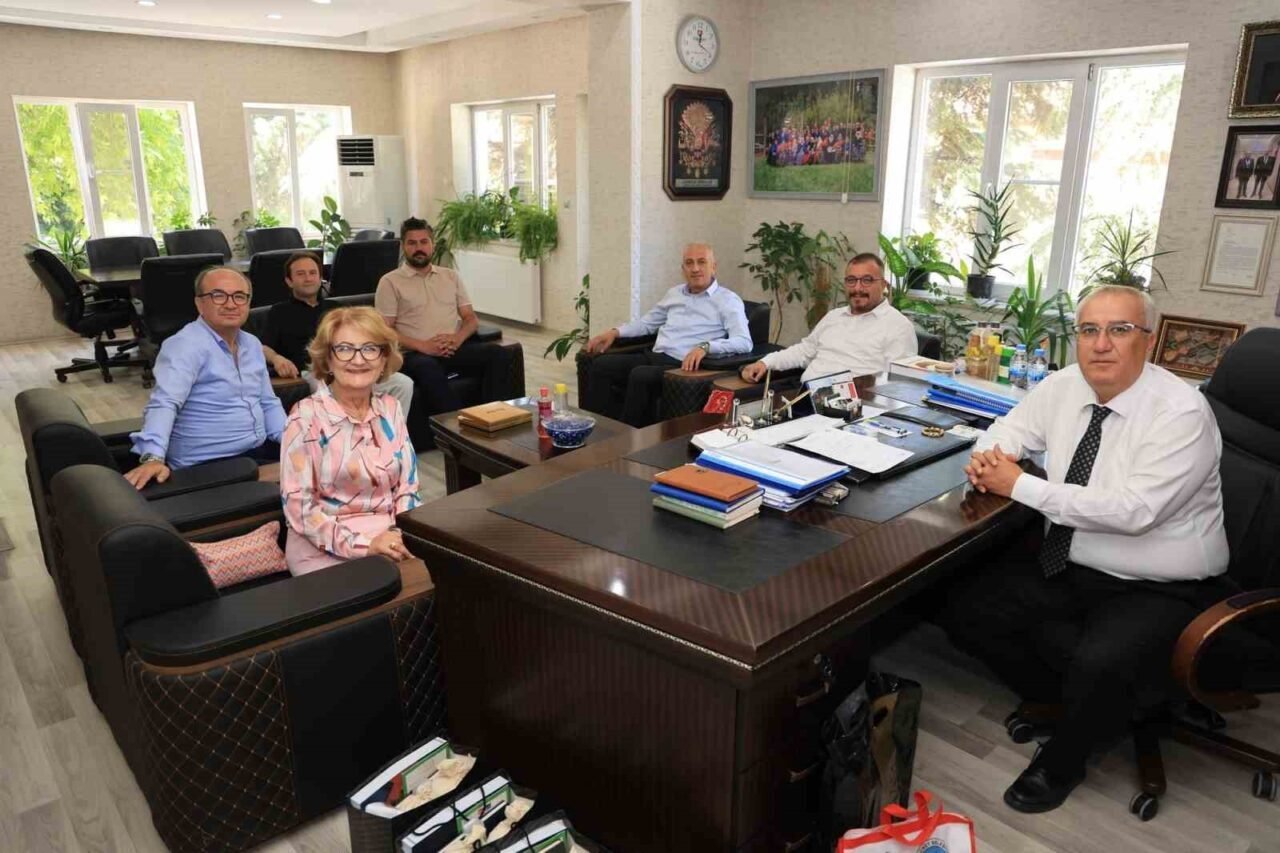 Denizli'de beş CHP'li belediye başkanı, 'Cittaslow' unvanını kazanan AK Partili