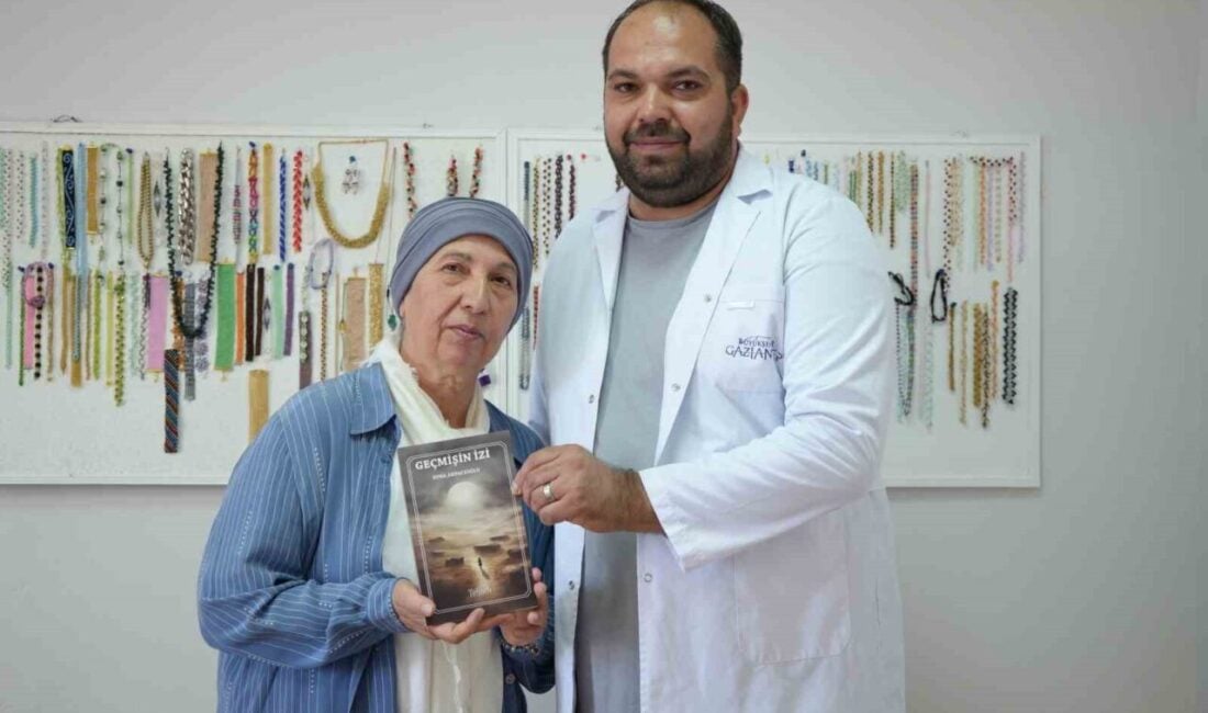 Gaziantep'te yaşayan 67 yaşındaki Suna Arpacıoğlu, hayalini ertelediği yazarlığı 55