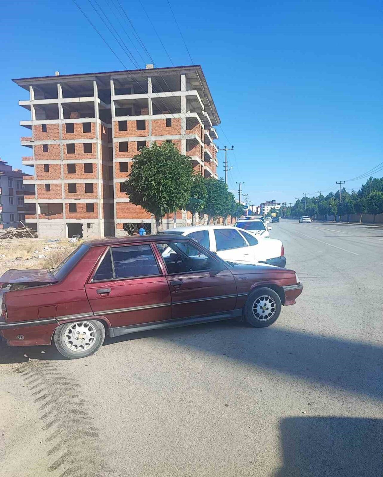 Çorum'un Alaca ilçesinde üç otomobilin karıştığı kazada Alper K, Sevgi