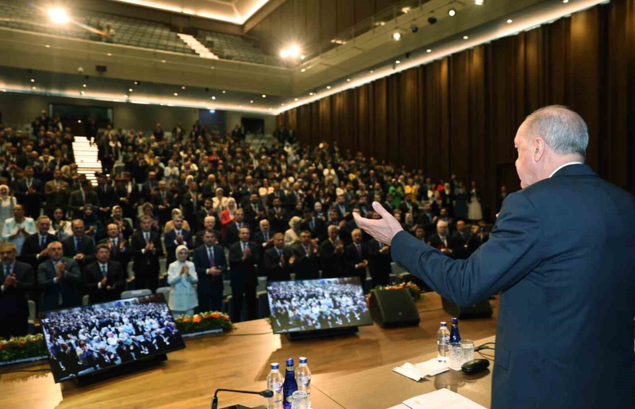 Cumhurbaşkanı Recep Tayyip Erdoğan, AK Parti toplantısında, Resulullah Efendimize hakaret