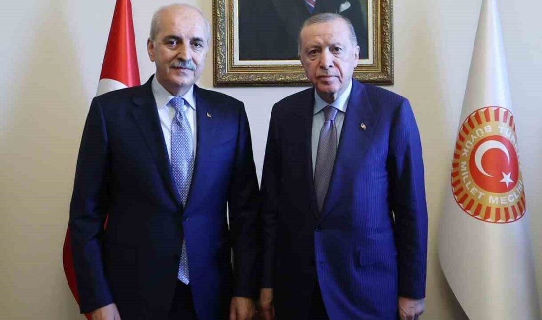 Cumhurbaşkanı Recep Tayyip Erdoğan, TBMM Başkanı Numan Kurtulmuş'u makamında ziyaret