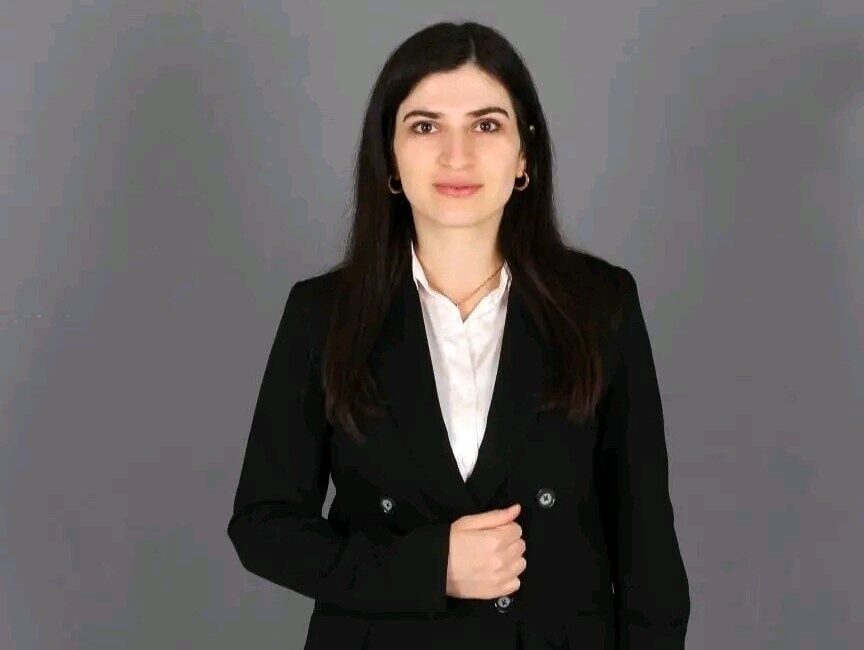 DEM Parti, Şırnak’ın Silopi ilçesindeki Belediye Başkanı Jiyan Ormanlı’yı, disiplinsizlik