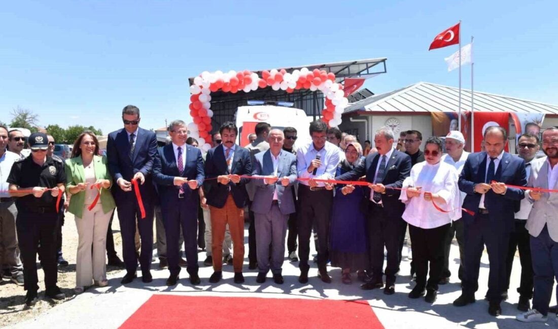 Denizli'nin Tavas ilçesinde Kızılcabölük Aile Sağlığı Merkezi ve Karahisar Acil