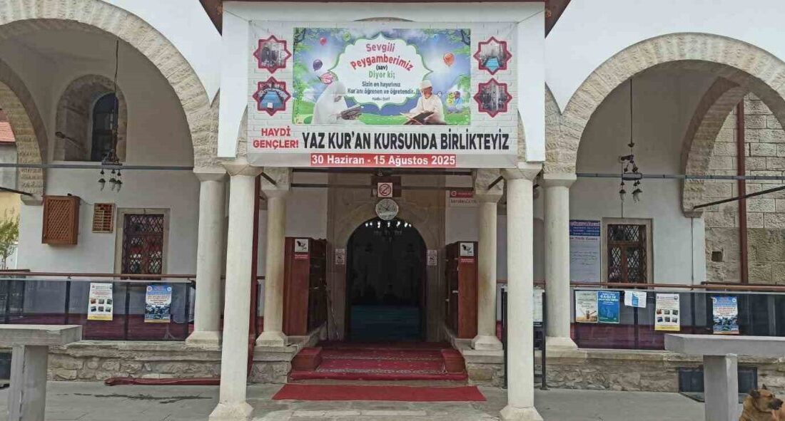Zonguldak'ın Devrek ilçesinde yaz dönemi eğitimleri başladı. 263 cami ve