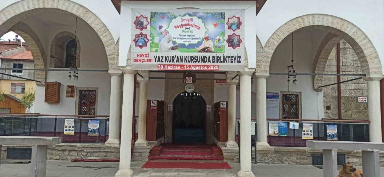 Zonguldak'ın Devrek ilçesinde yaz dönemi eğitimleri başladı. 263 cami ve