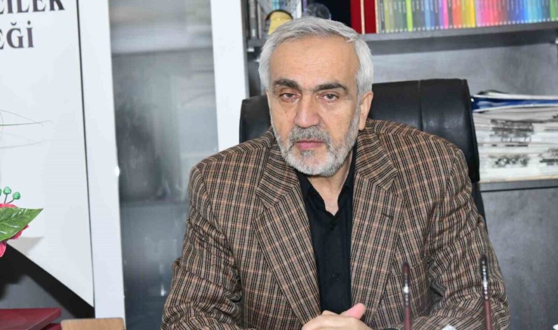 Sivas Gazeteciler Derneği Başkanı Orhan Üngör, Leman dergisinin Peygamber Efendimiz
