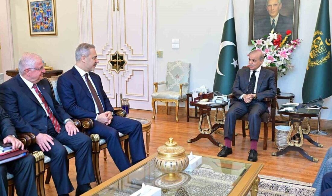 Dışişleri Bakanı Hakan Fidan ve Milli Savunma Bakanı Yaşar Güler,