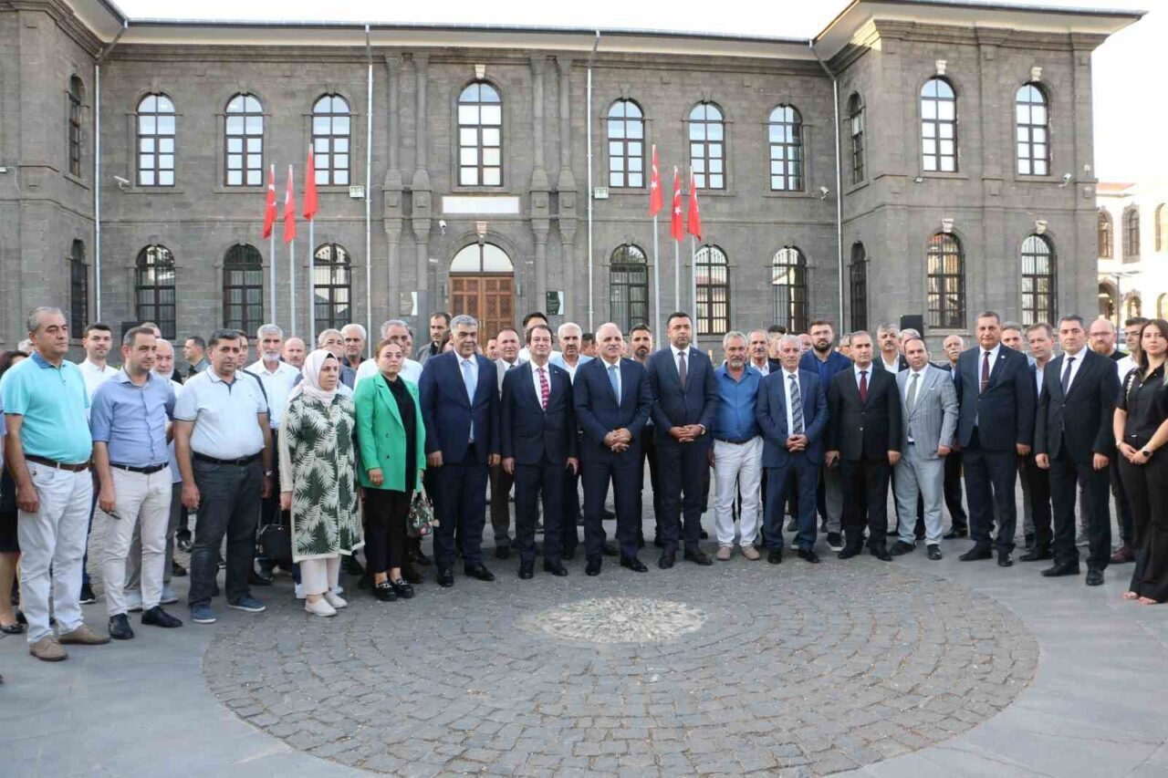 Diyarbakır'da, Bosna Hersek Büyük Elçiliği ve Valilik iş birliğiyle 11
