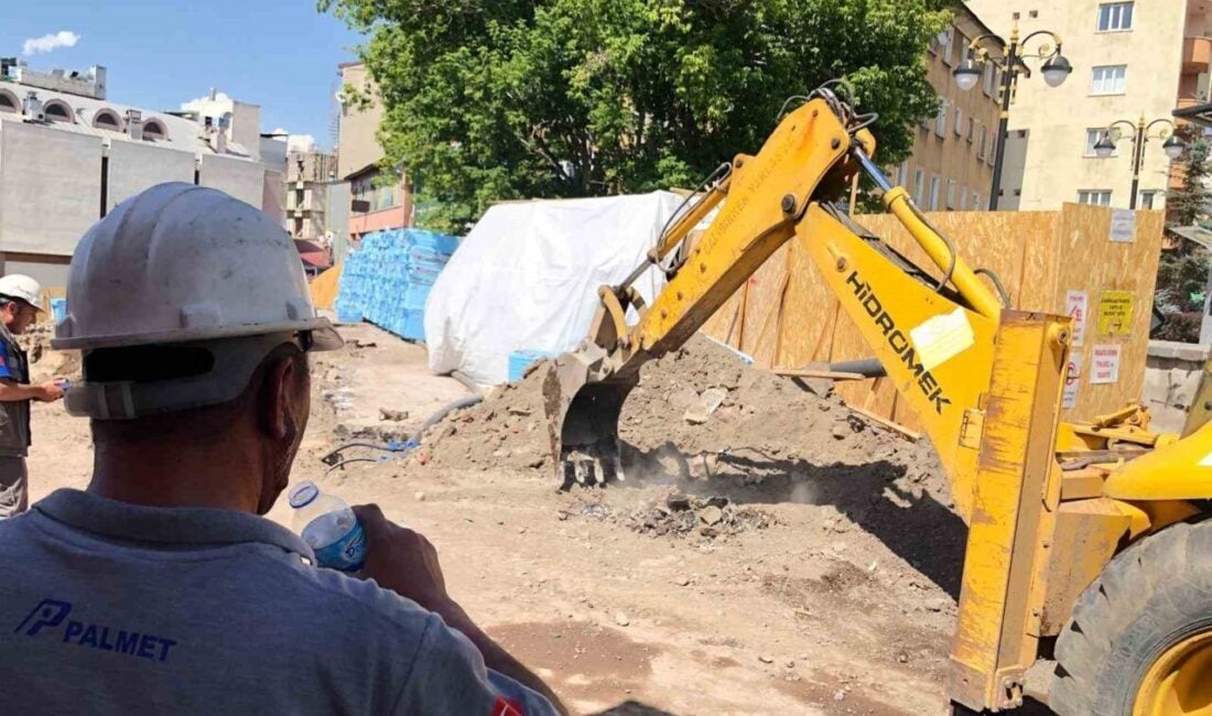 Erzurum'un Yakutiye ilçesinde inşaat kazısında doğalgaz borusunun delinmesi, bölge halkında