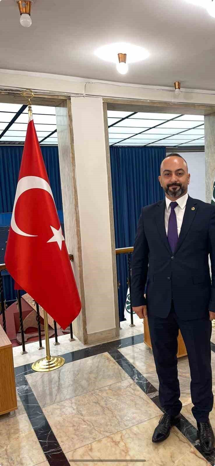 Kahramanmaraş dondurmasına rakip olarak öne çıkan Gaziantep dondurması, Kahramanmaraşlılardan tepki
