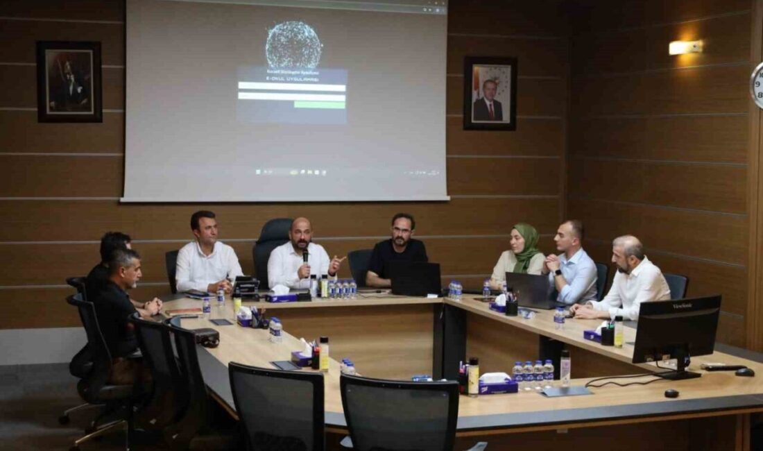 Kocaeli Büyükşehir Belediyesi, E-Okul uygulaması ile öğrencilere uygun okullara erişim