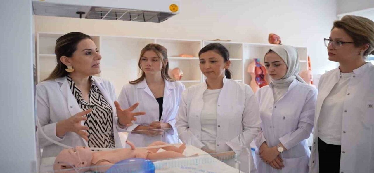 Ebelik, Türkiye'de artan talepler ve güncellenen yetkilerle popülerlik kazandı. Kocaeli