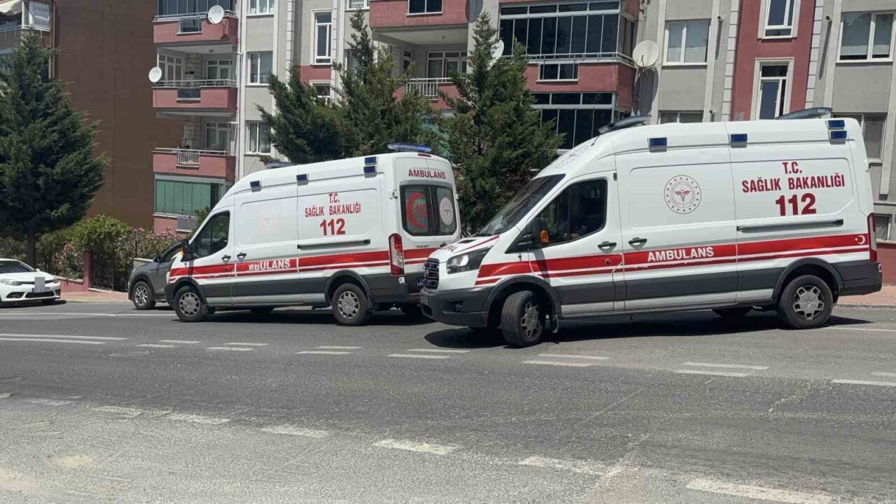 Edirne'de 14 yaşındaki D.Ç., elektrikli bisikletinin kontrolünü kaybederek 5 metre
