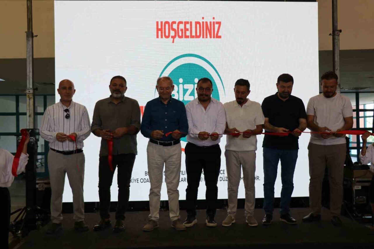 Denizli'de ilk kez gerçekleştirilen Motorlu Taşıtlar Fuarı (DEMOT), teknoloji ve