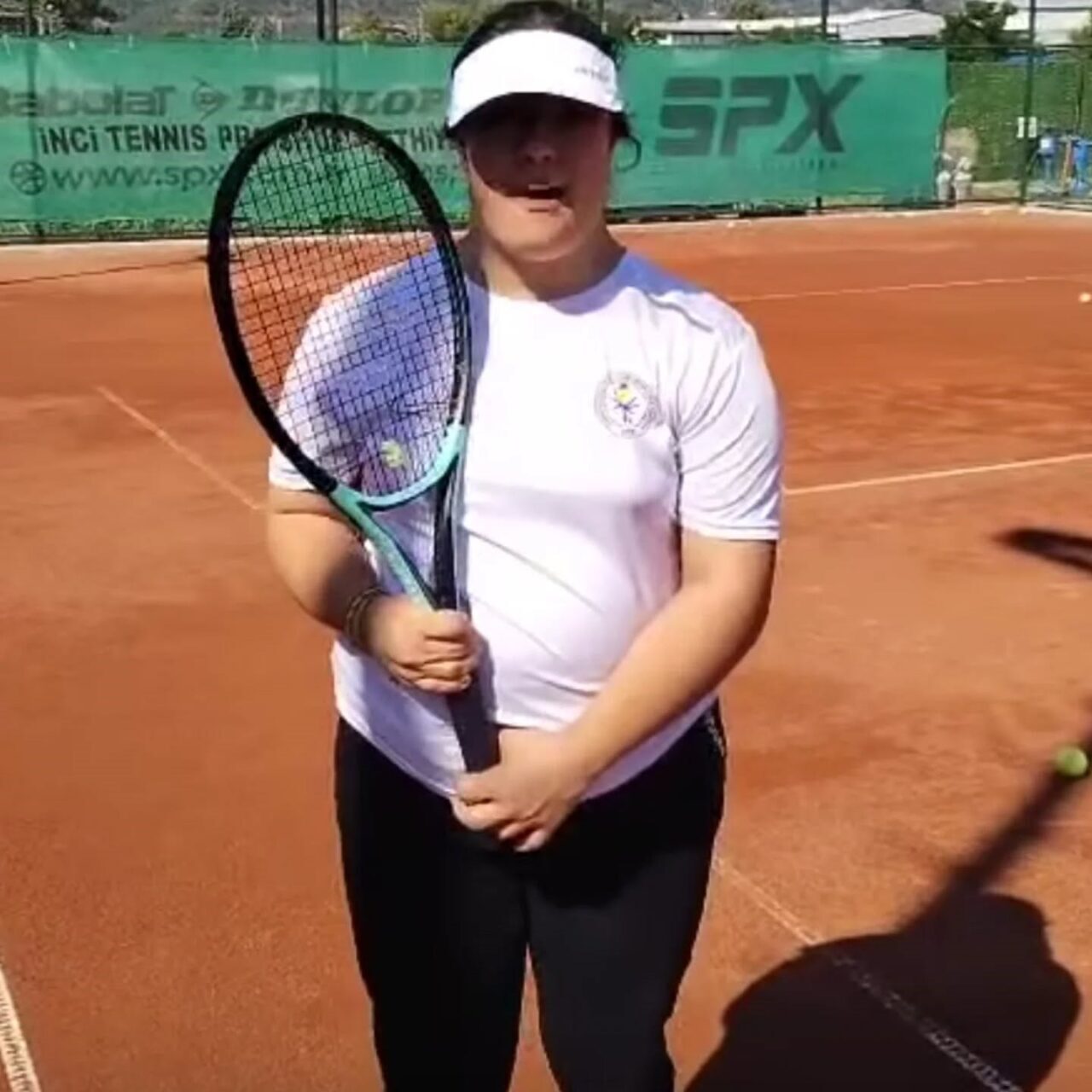 Berfin Aşık, Prag'da düzenlenen Özel Sporcular Kort Tenisi Avrupa Şampiyonası'nda