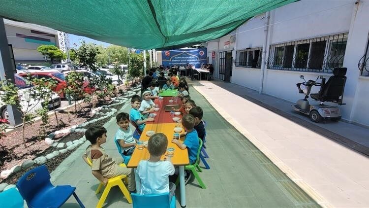 Afyonkarahisar'daki Engelsiz Kadın, Erkek ve 4-6 Yaş Kur’an Kursu, aşure