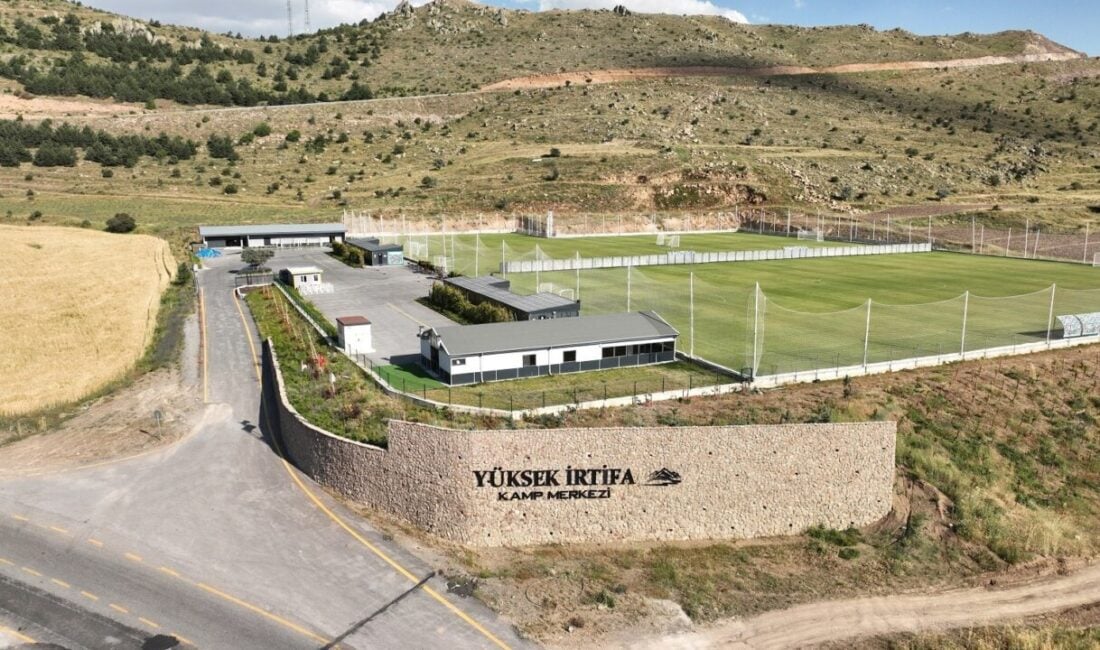 Kayseri Büyükşehir Belediyesi tarafından yapılan Erciyes Yüksek İrtifa Kamp Merkezi,