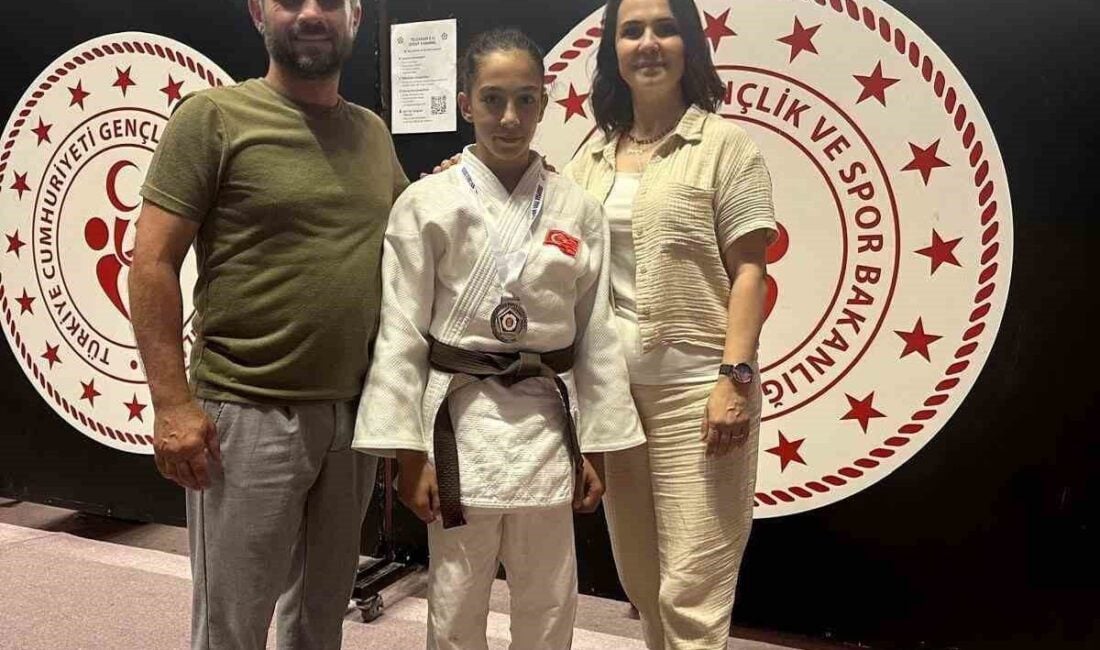 Düzce'den Erva Eren, 4-6 Temmuz 2025 tarihlerinde düzenlenen Judo Yıldızlar