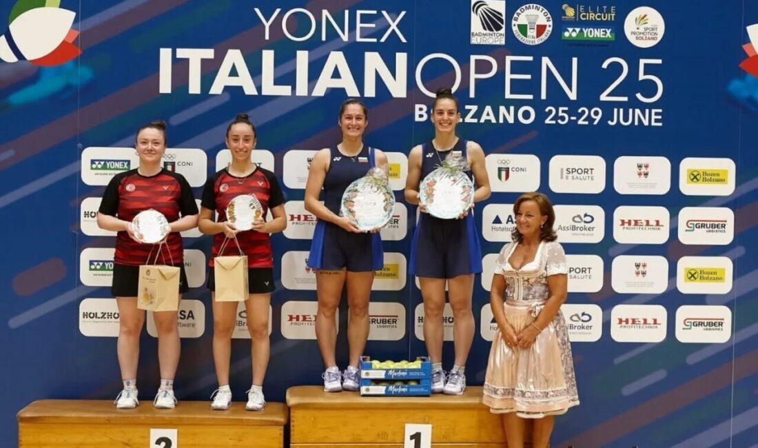Erzincanlı badmintoncular, İtalya’da gerçekleştirilen "Yonex Italian Open" turnuvasında iki gümüş