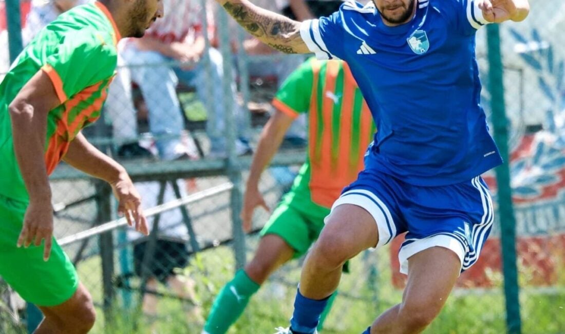 Erzurumspor FK, sezon hazırlıklarını Palandöken Yüksek İrtifa Kamp Merkezi'nde sürdürdü.